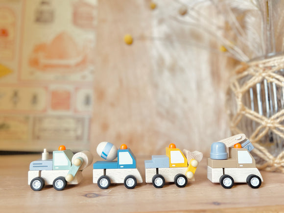 WOODEN WIND UP CONSTRUCTION TRUCK ( 4 Styles )