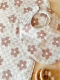 Neutral Daisy Flower Bib & Burp Cloth Set