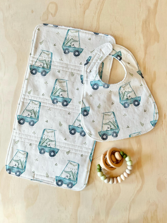 Crocodile Car Bib & Burp Cloth Set