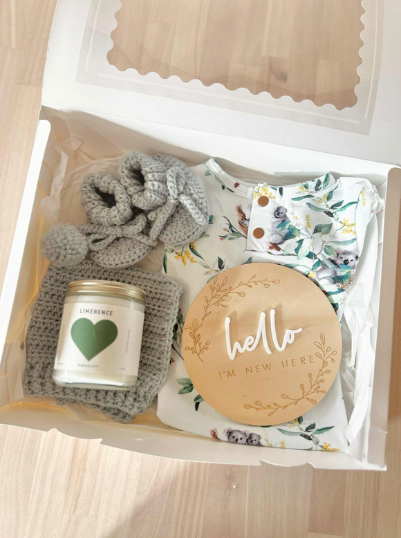 Hello I'm New Here Candle Baby Gift Box (mum & bub)