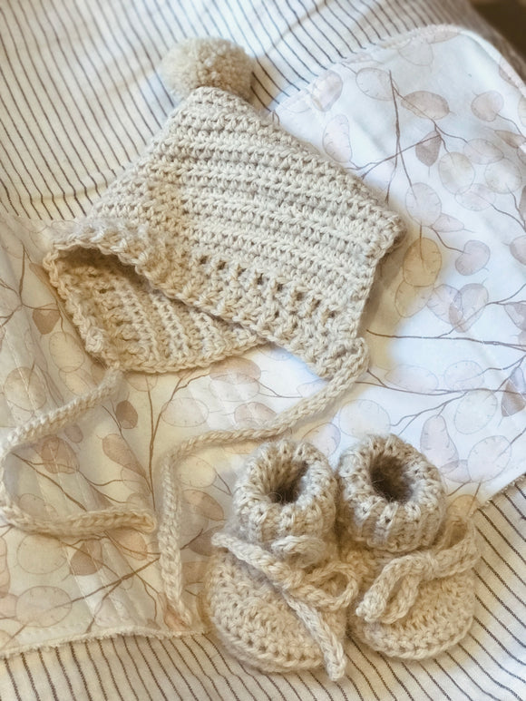 Cream Alpaca Bonnet and Booties (with pompom)